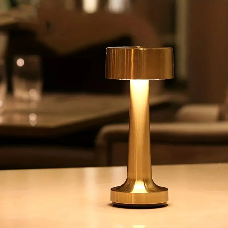 NOVASH – Retro LED Table Lamp