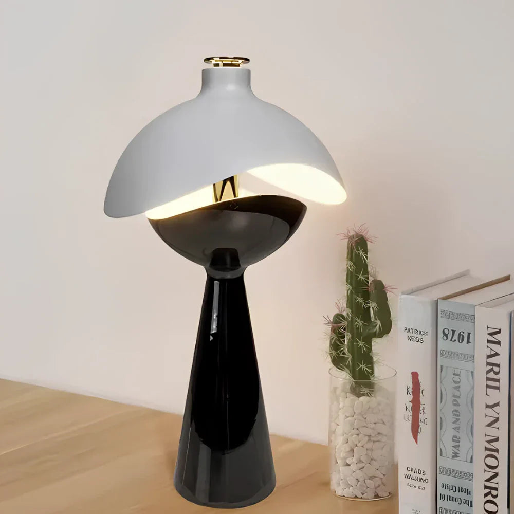 CARLINO – Contemporary Sculpted Table Lamp