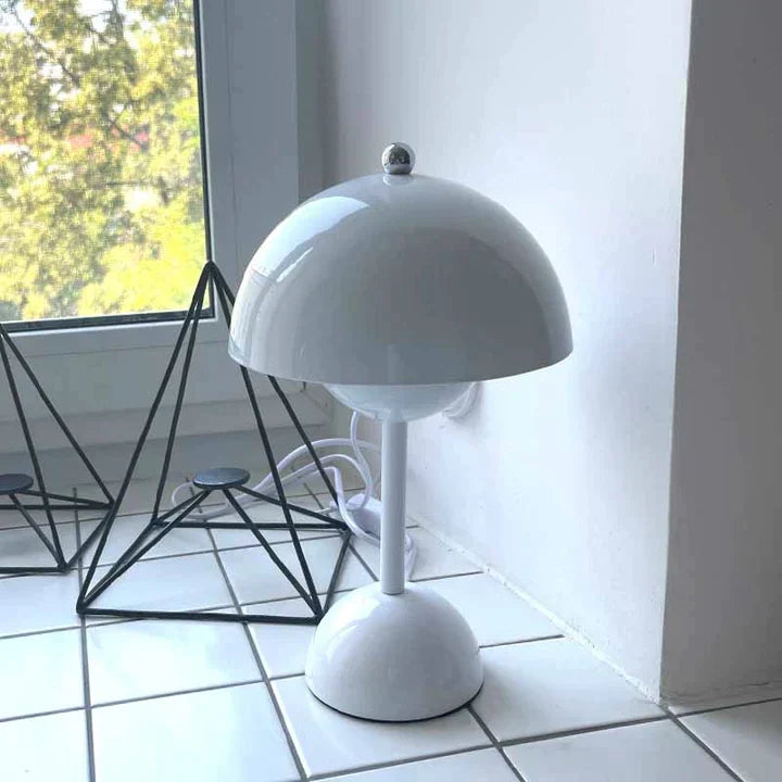 DEXTRO - Modern Scandinavian Table Lamp