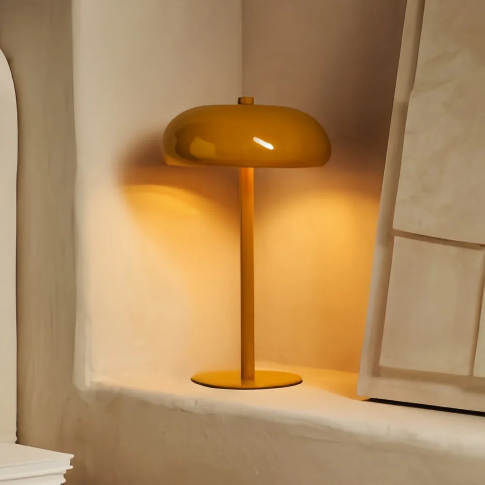 ULTRAL - Modern Retro Table Lamp