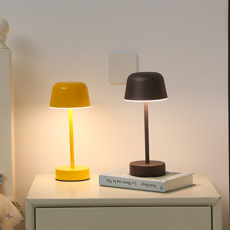 MAJESTICA - Modern LED Table Lamp