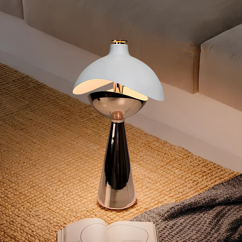 CARLINO – Contemporary Sculpted Table Lamp