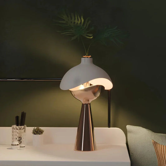 CARLINO – Contemporary Sculpted Table Lamp