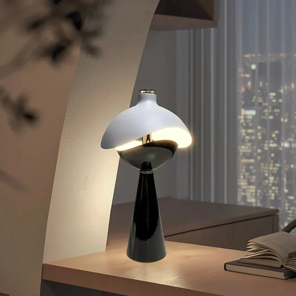 CARLINO – Contemporary Sculpted Table Lamp