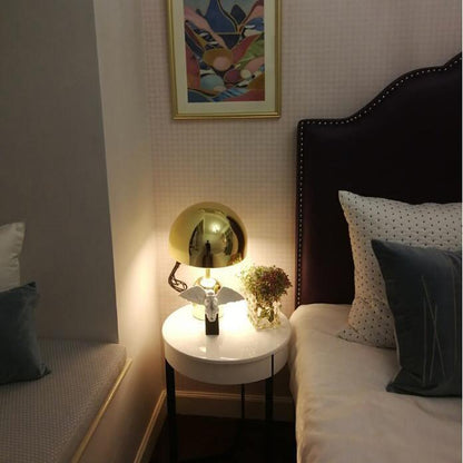 ULTRIC – Elegant Bell-Shaped Table Lamp