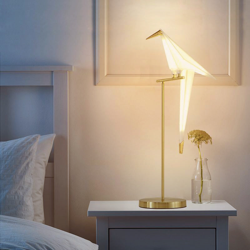 JOULARD – Sleek LED Table Lamp