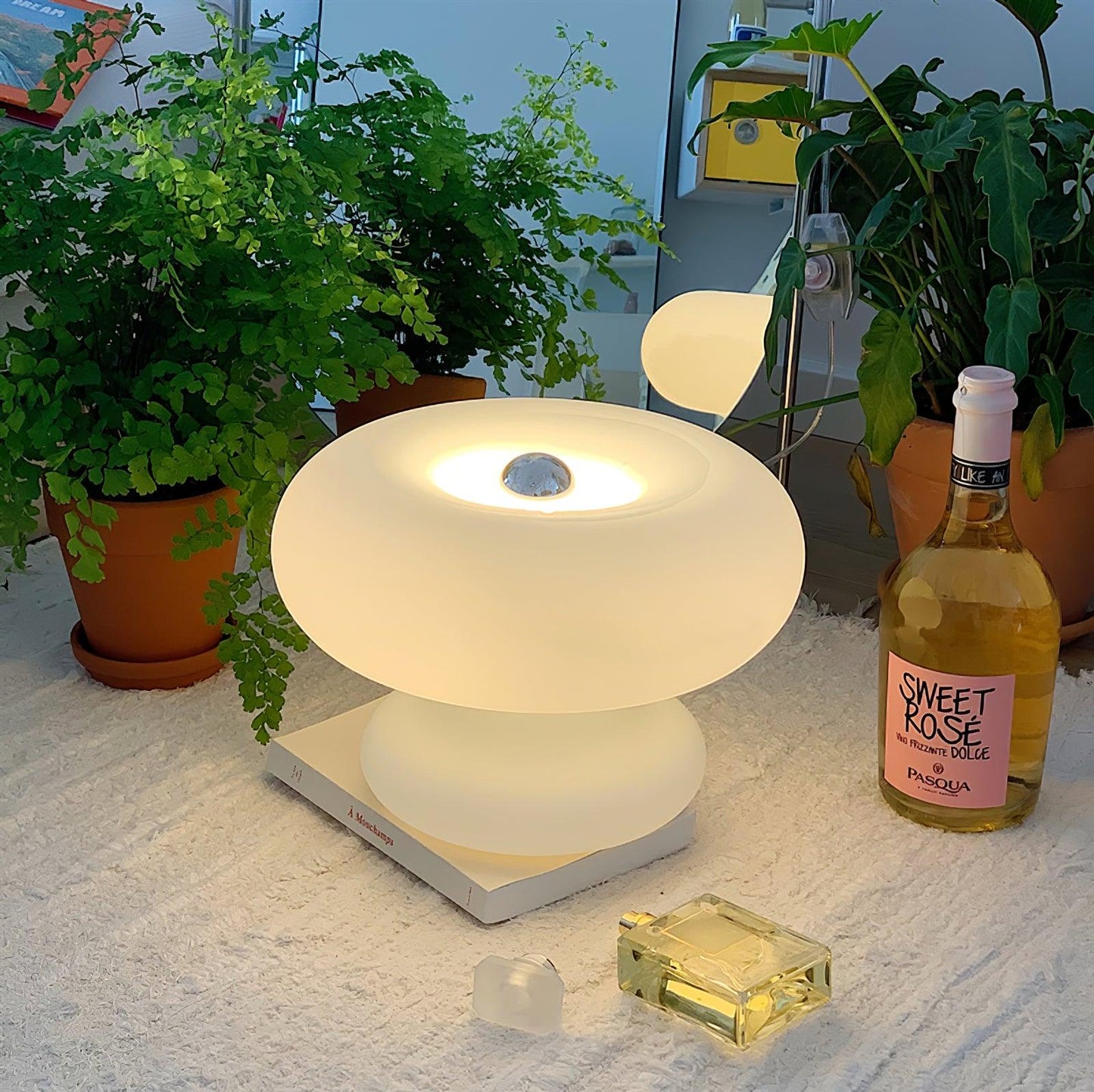 ECLIPSEW – Soft Glow Table Lamp