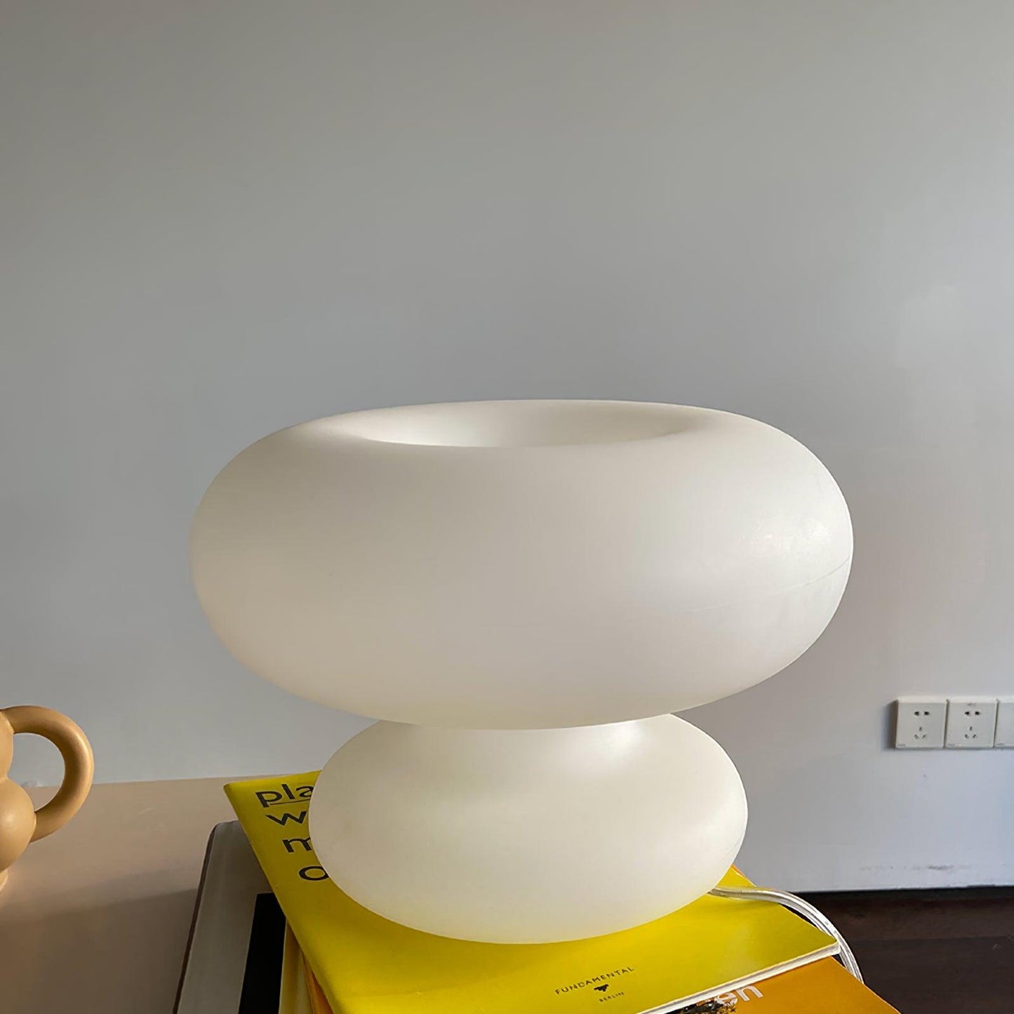 ECLIPSEW – Soft Glow Table Lamp