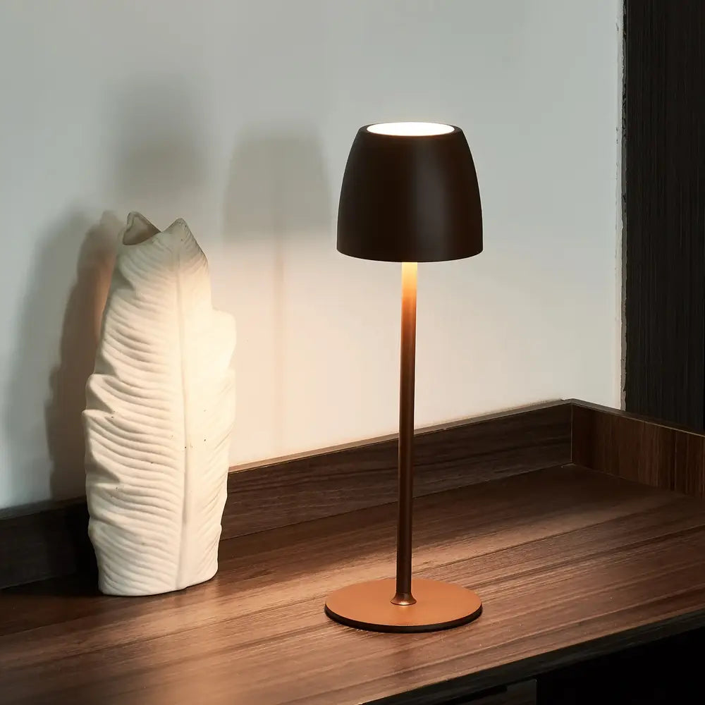 DOREAS – Elegant Dimmable Table Lamp