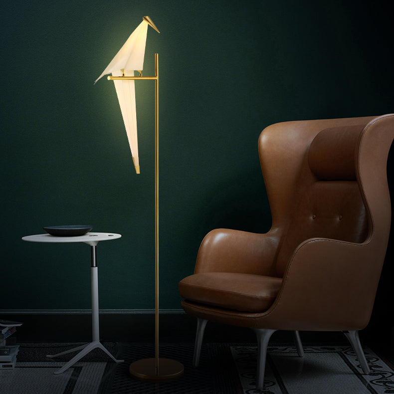 JOULARD – Sleek LED Table Lamp