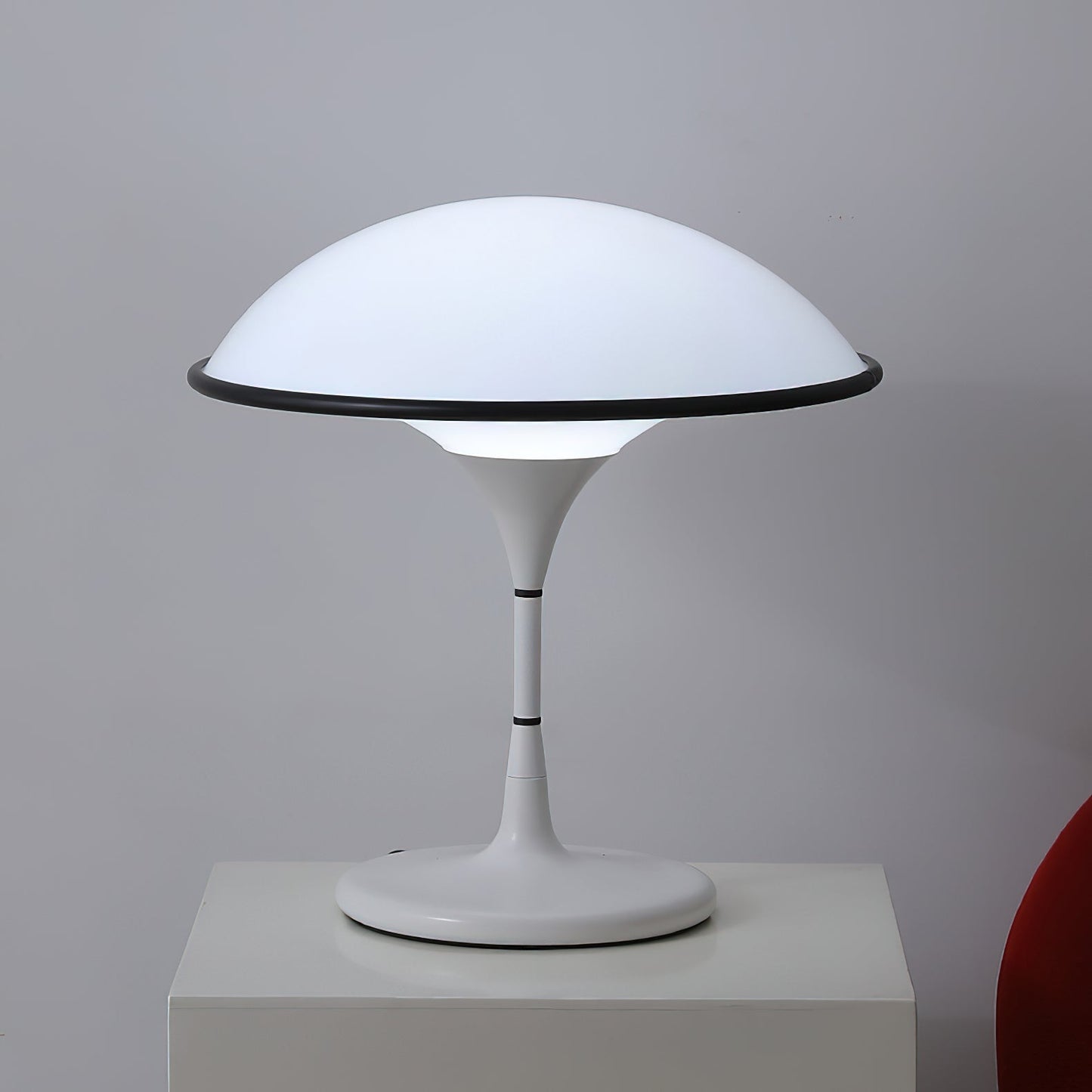 JAZIZ - Elegant LED Table Lamp