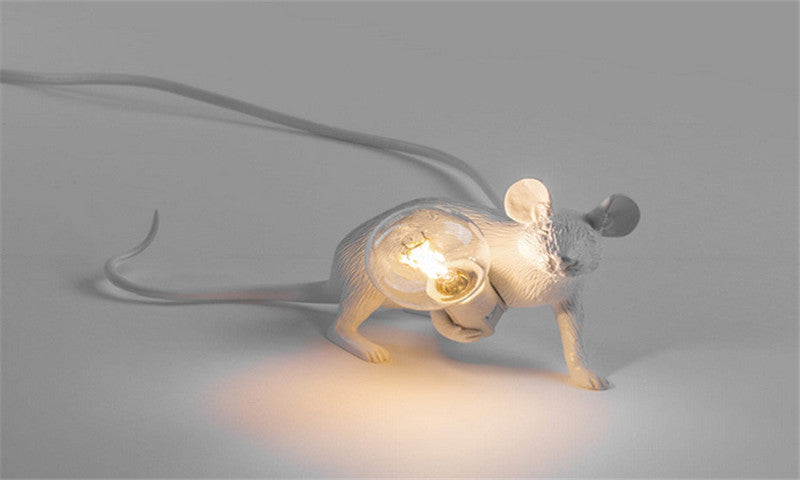 FABLE - Creative Mouse Table Lamp