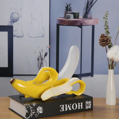 RALIF – Unique Banana Table Lamp