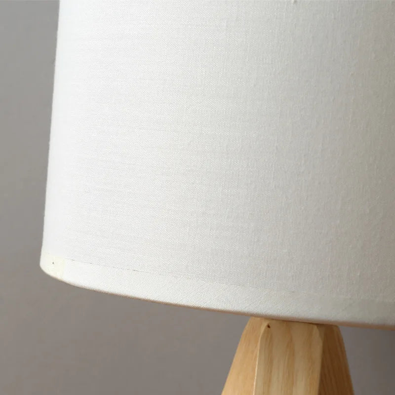 PAVIRA - Modern Wooden Table Lamp