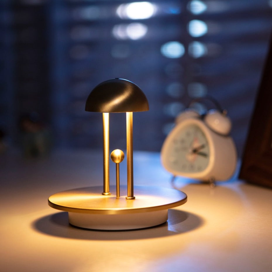 GRACEFUL Timeless Table Lamp