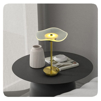 SERAW – Modern LED Table Lamp