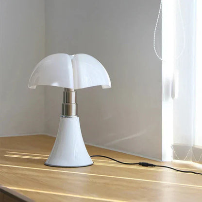 WELYSS – Modern Classic Table Lamp