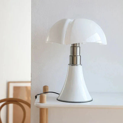 WELYSS – Modern Classic Table Lamp