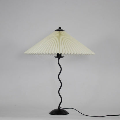 SLEEKI – Stylish Wavy Table Lamp