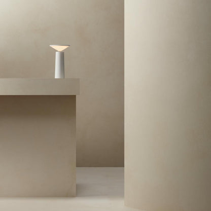 LUMINA - Versatile LED Table and Wall Lamp