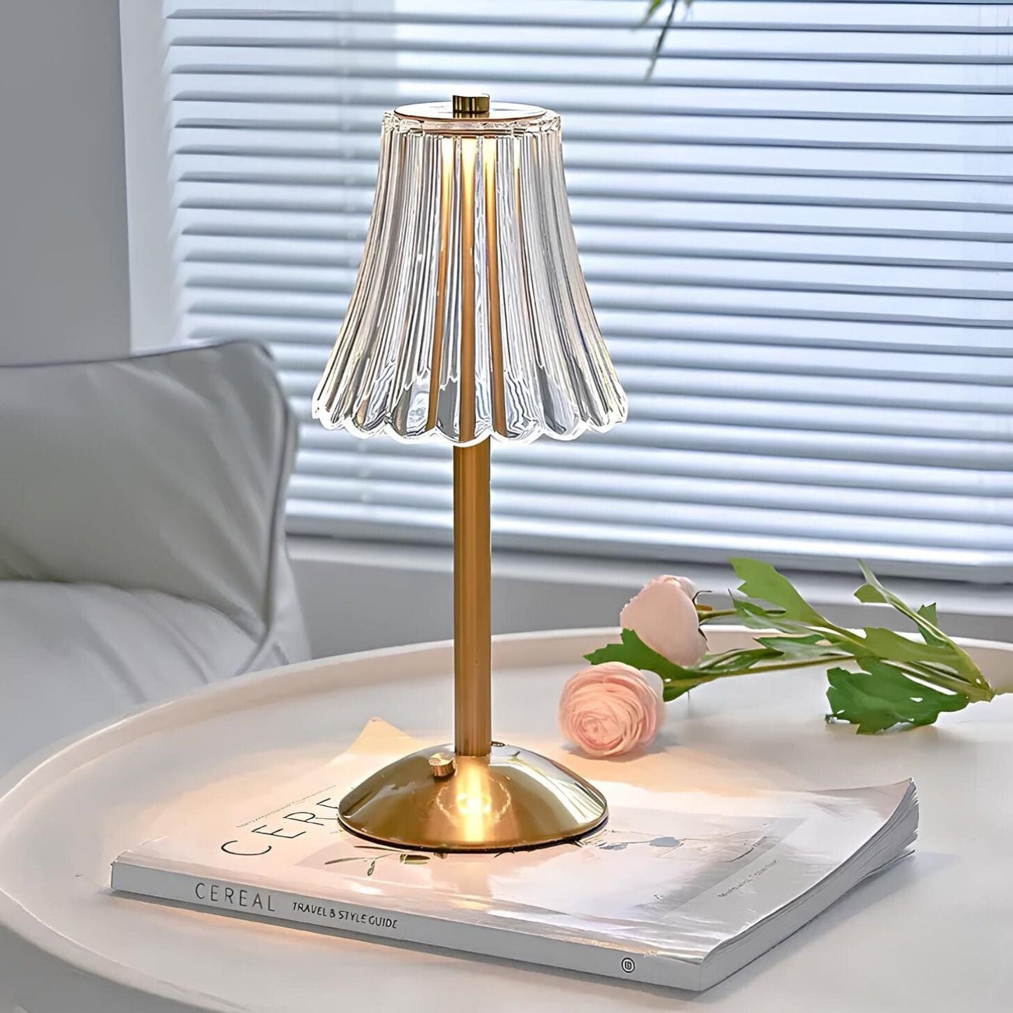 PERFECTA - Elegant Crystal Table Lamp