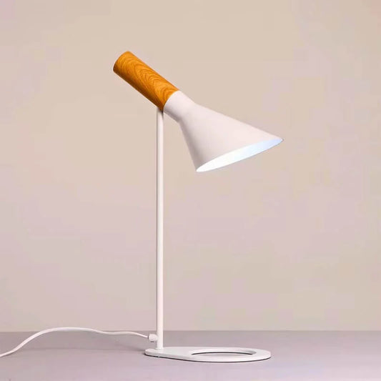 DARIOS - Sleek Lighting LED Table Lamp