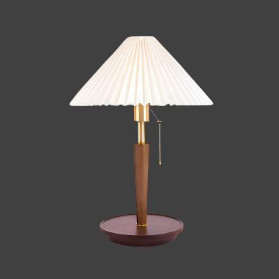 ILLUMINAD – Retro Wooden Table Lamp