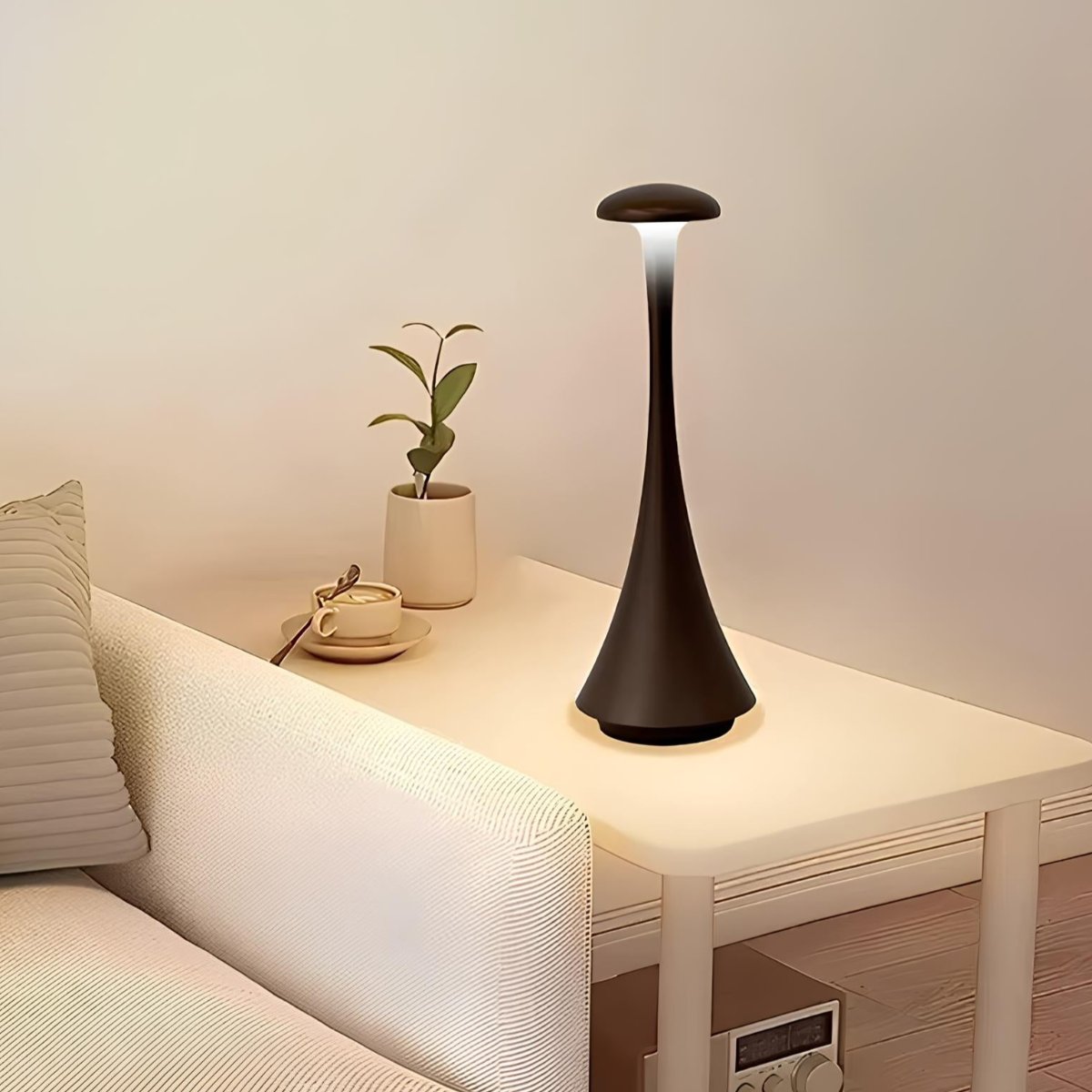 FLORIUM – Sleek & Dimmable Table Lamp