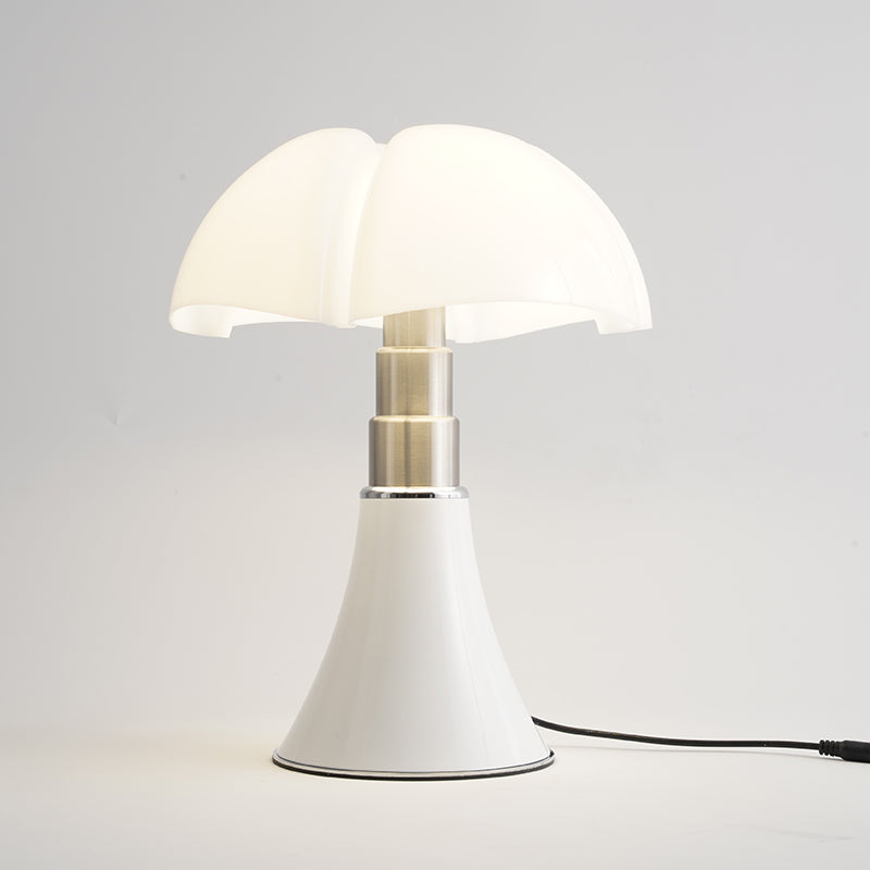 WELYSS – Modern Classic Table Lamp