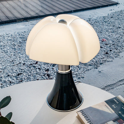 WELYSS – Modern Classic Table Lamp