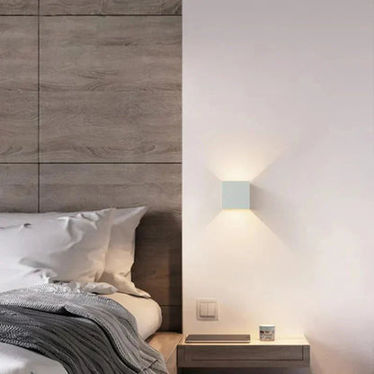 HELSA - Modern Wall Lamp for Sleek Interior Ambiance