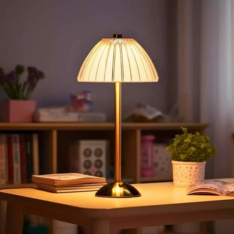 TRILUMO – Wireless Table Lamp