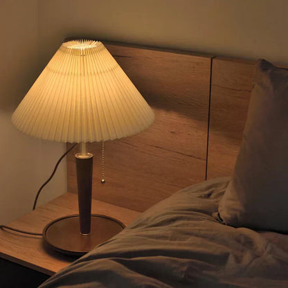 ILLUMINAD – Retro Wooden Table Lamp