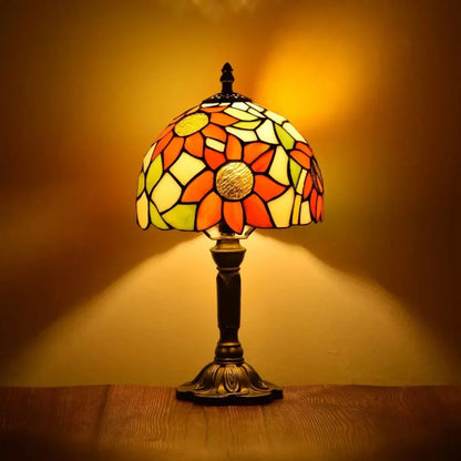 BRAVO Antique Stained Table Lamp