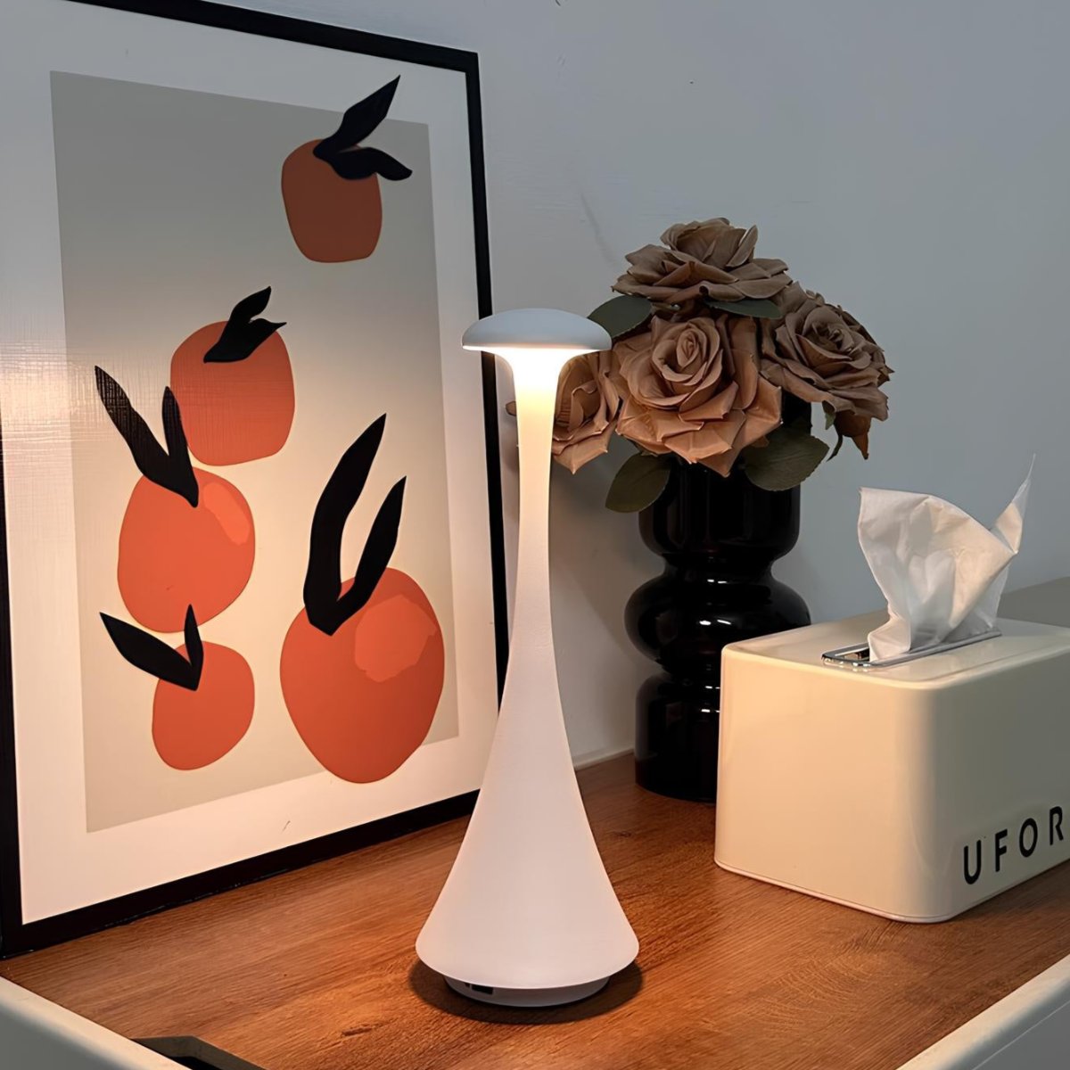 FLORIUM – Sleek & Dimmable Table Lamp